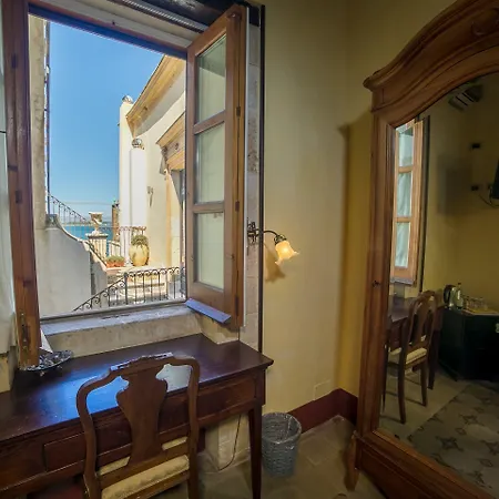 Henry's House Szirakúza