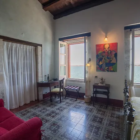 Szálloda Henry's House 4*