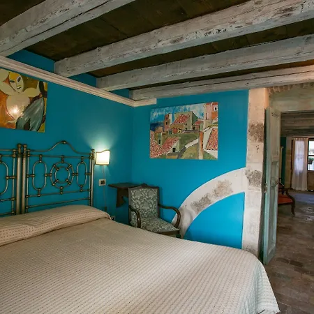 Henry's House Szálloda Szirakúza