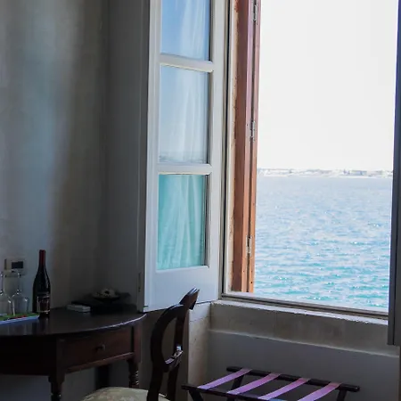 Szálloda Henry's House 4*