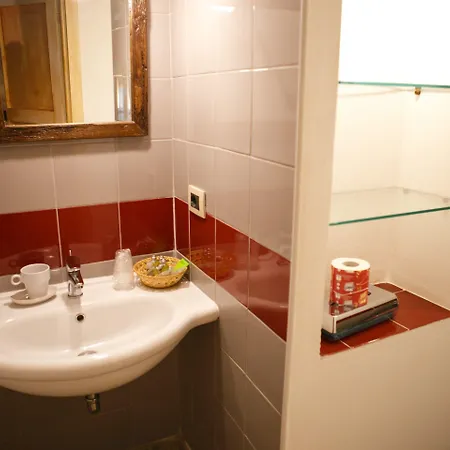 Szálloda Henry's House 4*