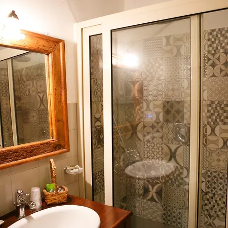 Henry's House Szálloda Szirakúza