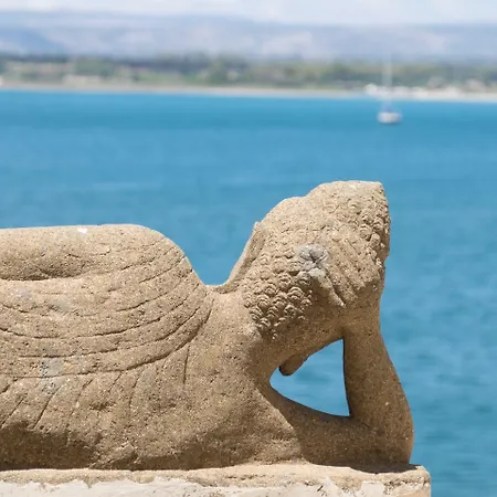 Henry's House Szálloda Szirakúza