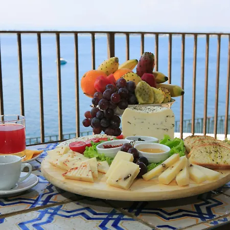 Henry's House 4* Szirakúza