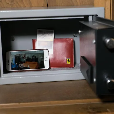 Henry's House Szálloda Szirakúza