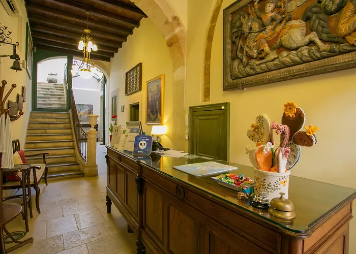 Henry's House Hotel Syracuse