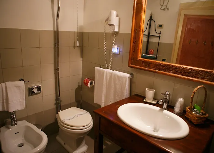 Henry's House 4* Syracuse