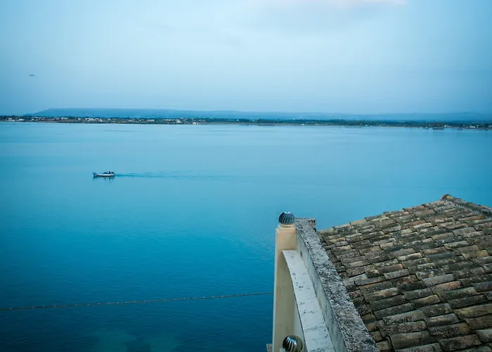 Henry's House Syracuse